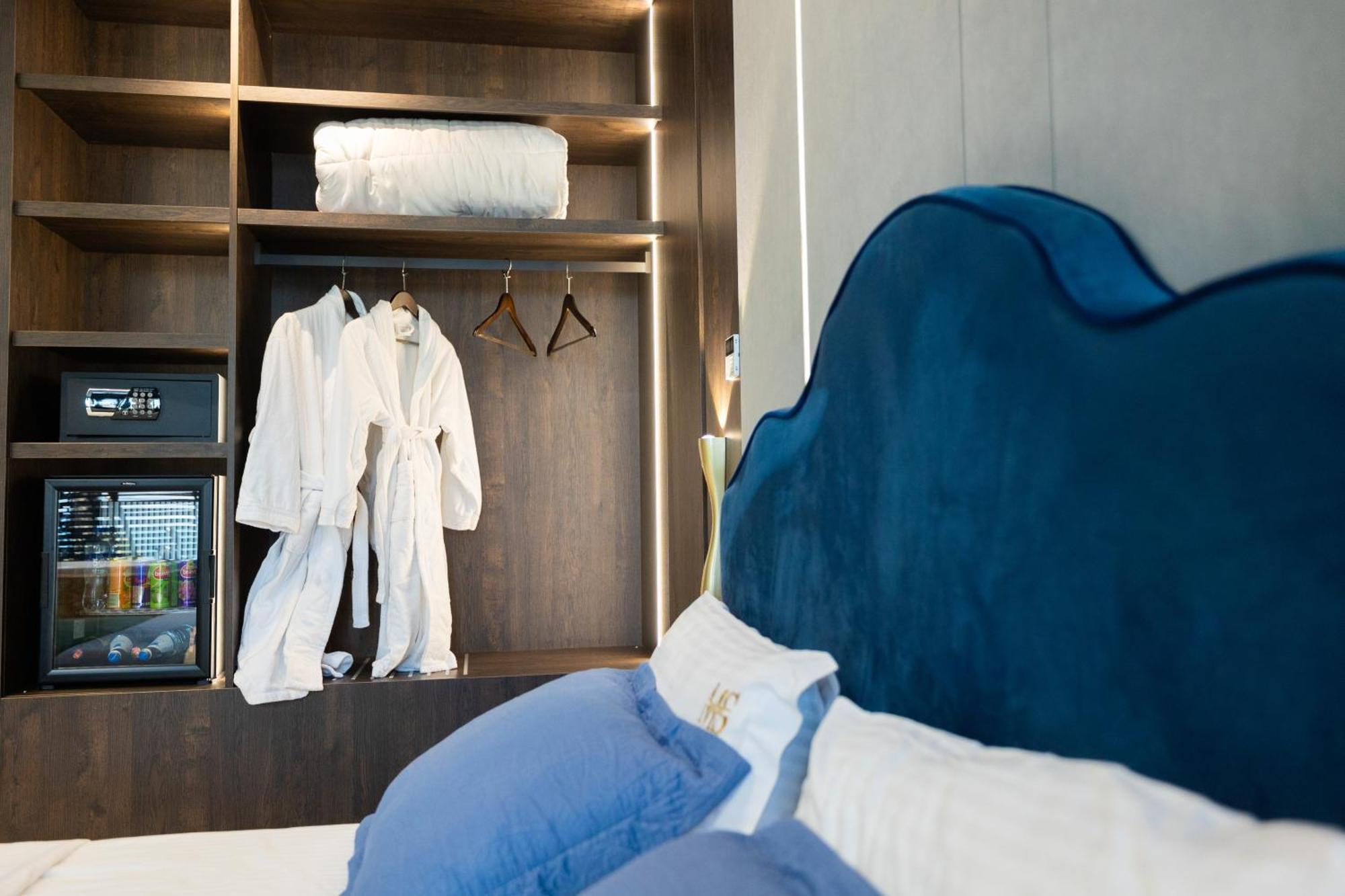 Mustafa Suites Vlorë Exteriör bild