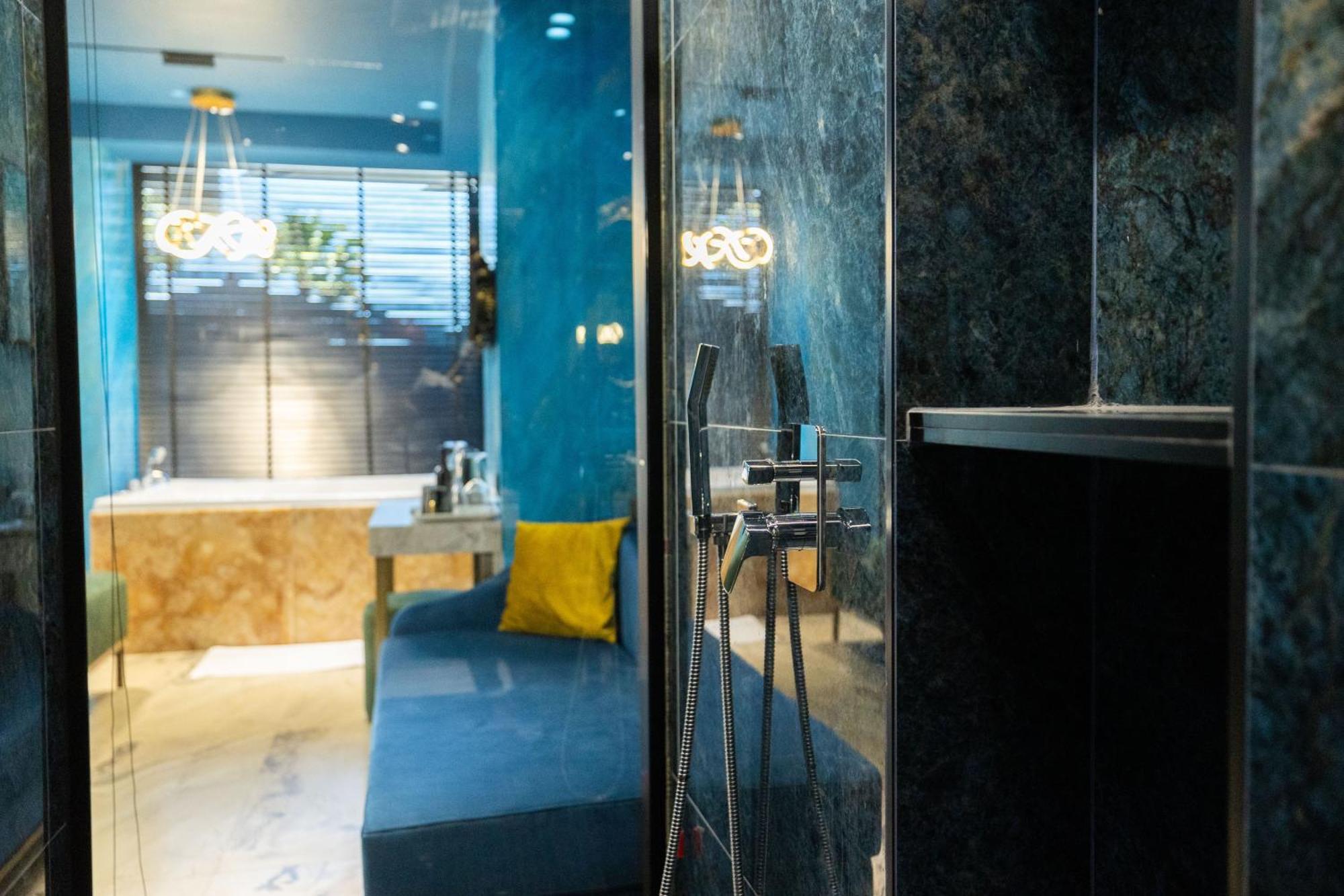 Mustafa Suites Vlorë Exteriör bild