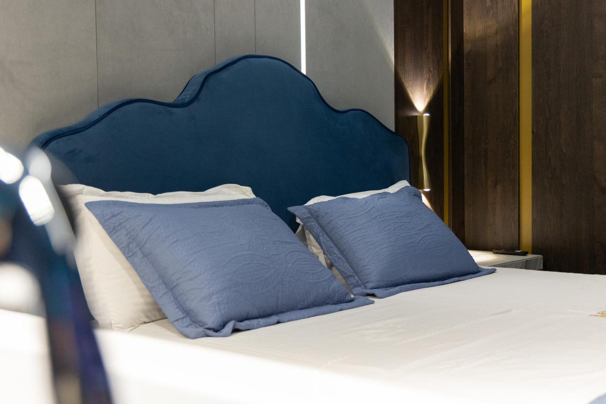 Mustafa Suites Vlorë Exteriör bild