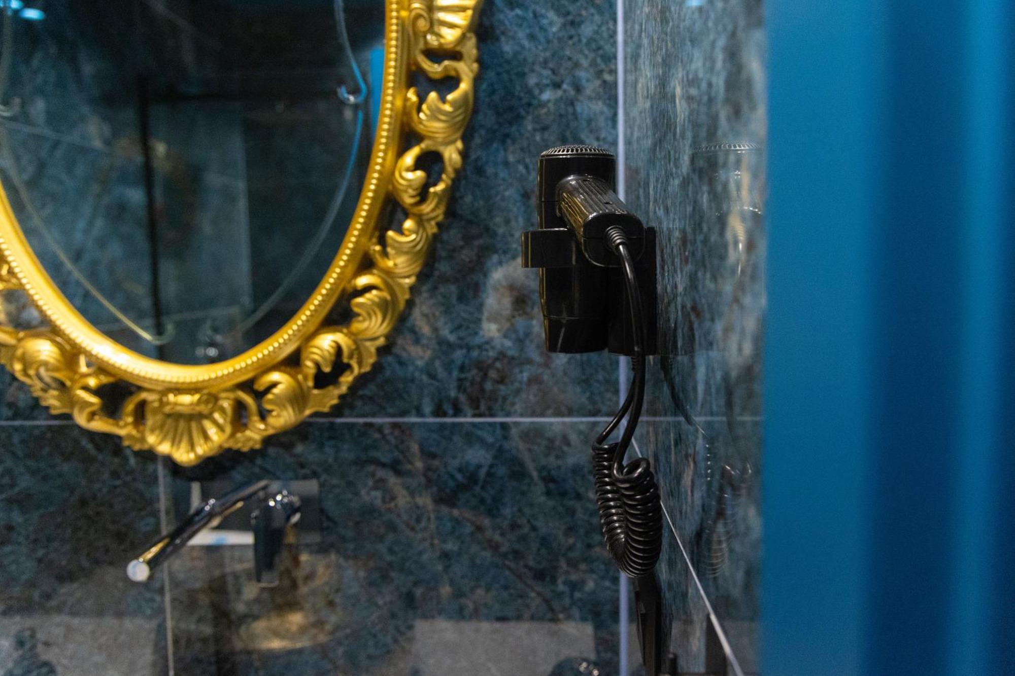 Mustafa Suites Vlorë Exteriör bild