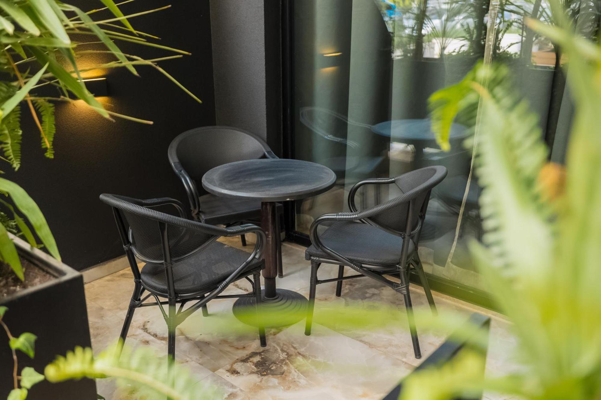 Mustafa Suites Vlorë Exteriör bild