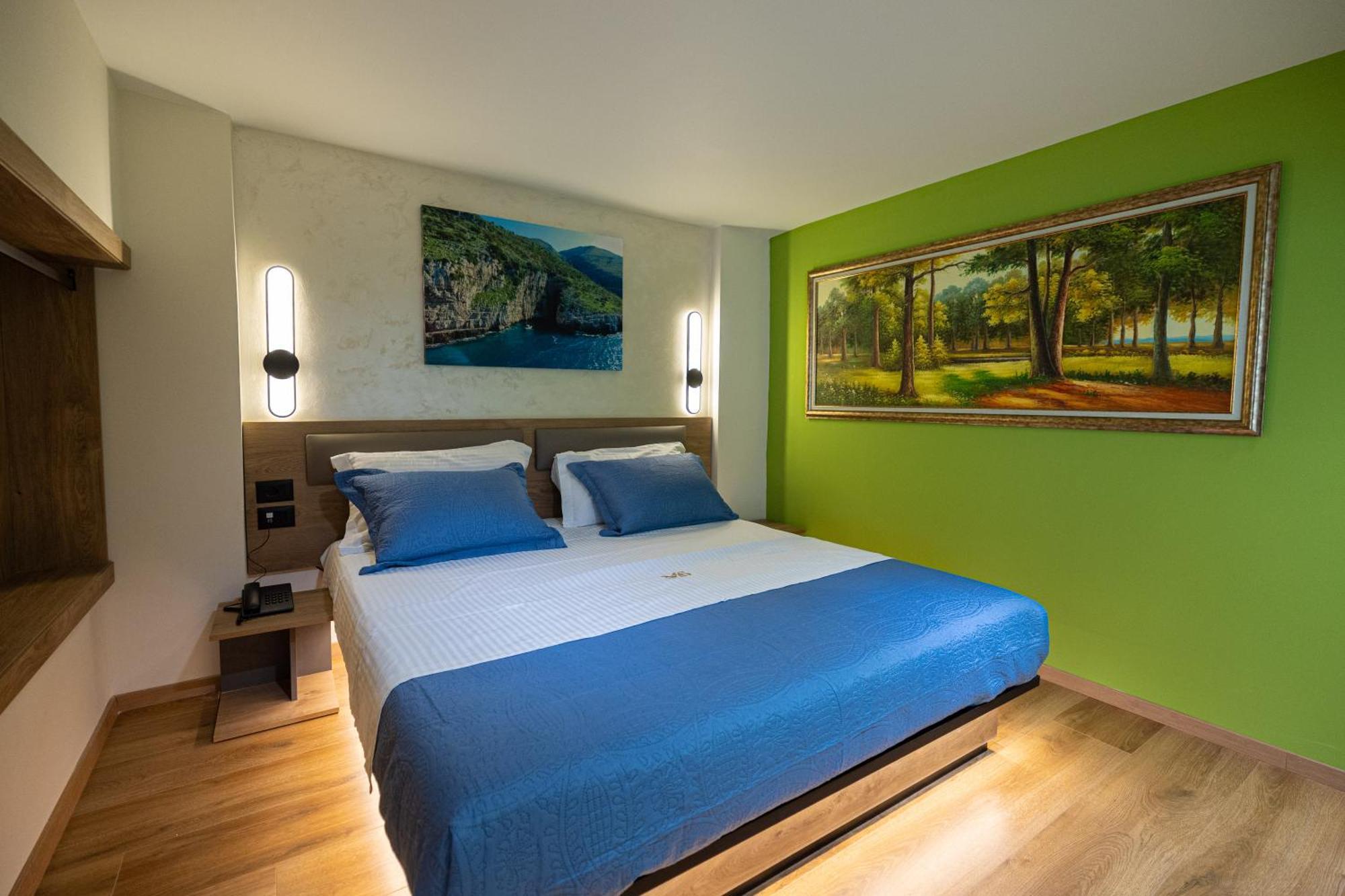 Mustafa Suites Vlorë Exteriör bild